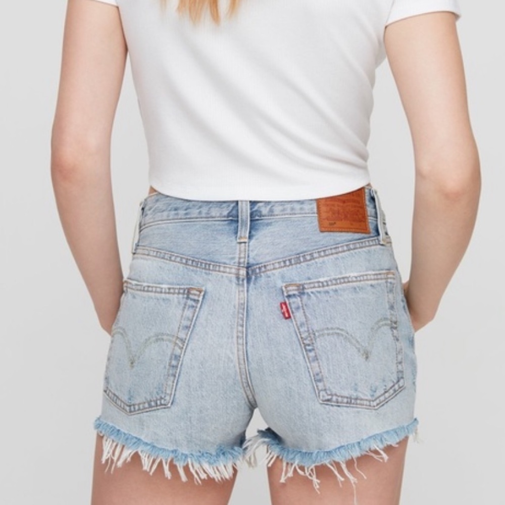 Levi’s 501 Midrise Denim Cutoff Shorts Sz 28 - NWT